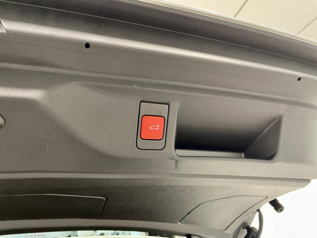 DS DS 4 - DS4 CROSS 1.5 BLUEHDI 130 EAT8 TROCADERO